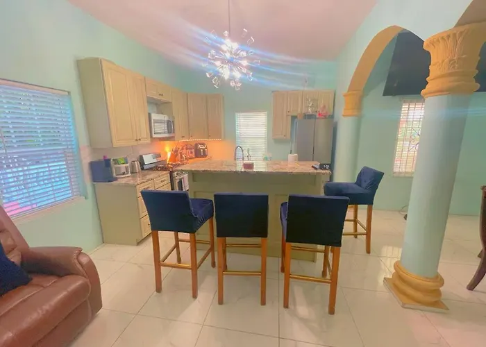 A Taste Of Jamaica Lavern's Place Apartamento *